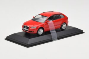 Audi A3 8P Sportback Rood Minichamps 1:43 5010403023 Metaal — afbeelding 2 van 4
