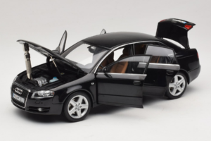 Audi A4 B6 3.2 Quattro Zwart Minichamps 1:18 5010404125 Metaal — afbeelding 2 van 8