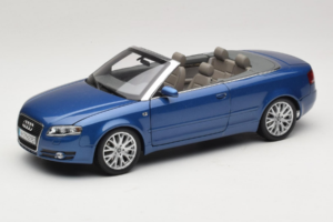 Audi A4 B6 Cabriolet Blauw Norev 1:18 5010504325 Metaal