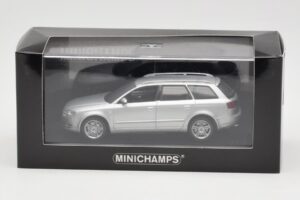 Audi A4 B7 Avant Zilver Minichamps 1:43 AUDI009 Metaal — afbeelding 4 van 4