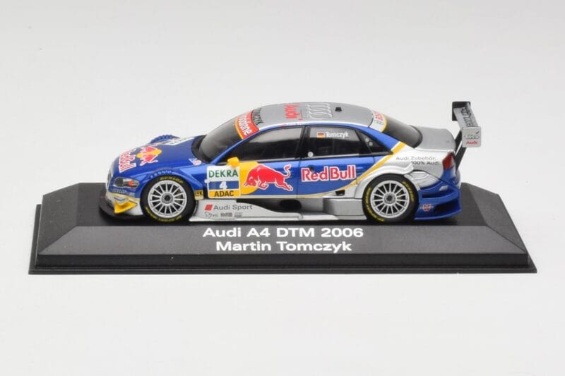 Audi A4 B7 #4 Red Bull M. Tomczyk DTM 2006 Minichamps 1:43 5020600303 Metaal