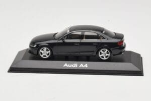 Audi A4 B8 3.2 Quattro Phantom Black Minichamps 1:43 5010704133 Metaal