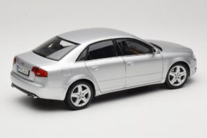 Audi A4 B8 3.2 Quattro Zilver Minichamps 1:18 5010404115 Metaal — afbeelding 3 van 8