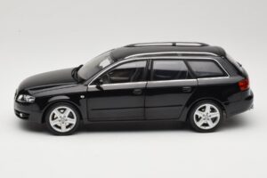 Audi A4 B8 Avant 3.2 Quattro Zwart Minichamps 1:18 5010404225 Metaal — afbeelding 4 van 8