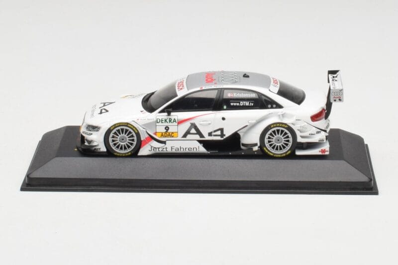 Audi A4 B8 #9 T. Kristensen DTM 2008 Minichamps 1:43 400081809 Metaal