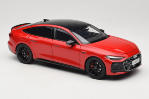 Audi A5L Sportback Rood OEM 1:18 ZAM60004A Metaal — afbeelding 6 van 8
