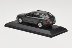Audi A6 C5 Avant Donkergrijs Minichamps 1:43 AUDI006 Metaal — afbeelding 3 van 4