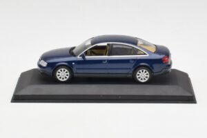 Audi A6 C5 Donkerblauw Minichamps 1:43 132093 Metaal
