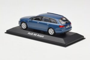 Audi A6 C6 Avant Stratos Blue Minichamps 1:43 5010406223 Metaal — afbeelding 3 van 4