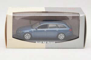 Audi A6 C6 Avant Stratos Blue Minichamps 1:43 5010406223 Metaal — afbeelding 4 van 4