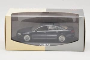 Audi A8 D3 Blue Metallic Light Interior Minichamps 1:43 20000001386003 Metaal — afbeelding 4 van 4