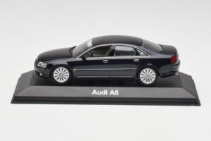 Audi A8 D3 Mauritius Blauw Metallic Minichamps 1:43 5010508123 Metaal