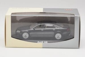 Audi A8 D3 Phantom Zwart Minichamps 1:43 5010508133 Metaal — afbeelding 4 van 4