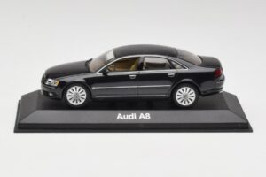 Audi A8 D3 Phantom Zwart Minichamps 1:43 5010508133 Metaal