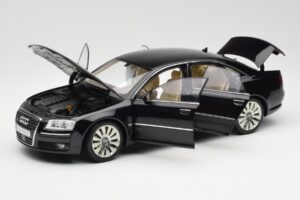 Audi A8 D3 W12 Zwart Kyosho 1:18 09212BK Metaal — afbeelding 2 van 8