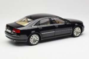 Audi A8 D3 W12 Zwart Kyosho 1:18 09212BK Metaal — afbeelding 3 van 8