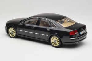 Audi A8 D3 W12 Zwart Kyosho 1:18 5010508135 Metaal — afbeelding 7 van 8