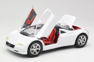 Audi Avus Quattro Alpine White Revell 1:18 08913 Metaal — afbeelding 2 van 8