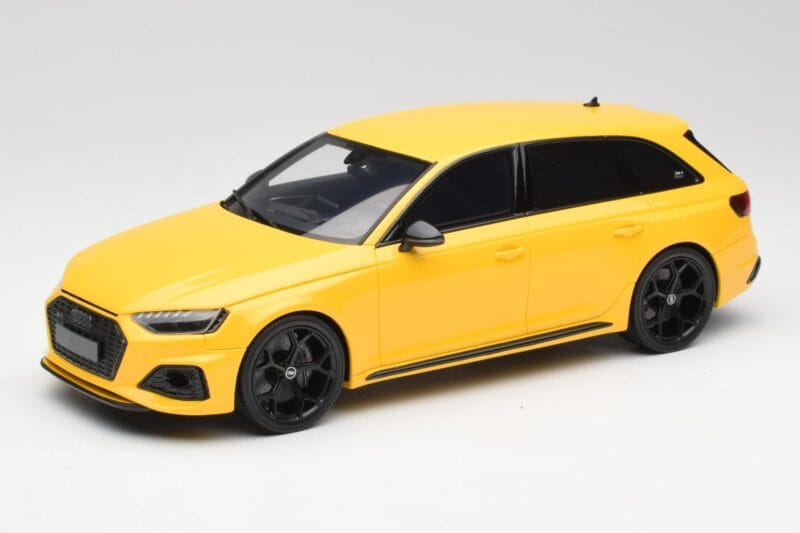 Audi RS4 B9 Avant 25e Jubileum Vegas Geel GT Spirit 1:18 GT935 Hars