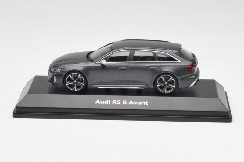 Audi RS6 C8 Avant Grijs Metallic Minichamps 1:43 5012016231 Metaal