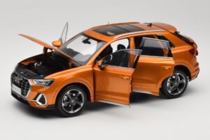 Audi Q3 F3 Orange Metallic Paudi Model 1:18 05962Q32019 Metaal — afbeelding 2 van 8
