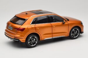 Audi Q3 F3 Orange Metallic Paudi Model 1:18 05962Q32019 Metaal — afbeelding 3 van 8