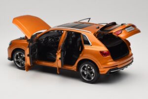 Audi Q3 F3 Orange Metallic Paudi Model 1:18 05962Q32019 Metaal — afbeelding 5 van 8