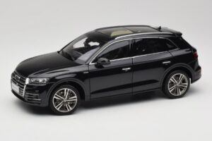 Audi Q5L FY Zwart Paudi Model 1:18 26732 Metaal