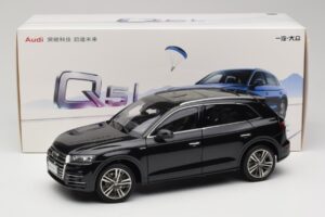 Audi Q5L FY Zwart Paudi Model 1:18 26732 Metaal — afbeelding 8 van 8