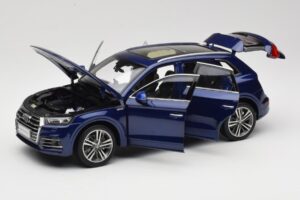 Audi Q5L FY Blauw Paudi Model 1:18 33729 Metaal — afbeelding 2 van 8