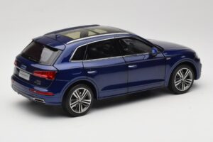 Audi Q5L FY Blauw Paudi Model 1:18 33729 Metaal — afbeelding 3 van 8