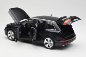 Audi Q7 4M Mat Zwart Minichamps 1:18 110014001 Metaal — afbeelding 5 van 8
