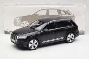 Audi Q7 4M Mat Zwart Minichamps 1:18 110014001 Metaal — afbeelding 8 van 8