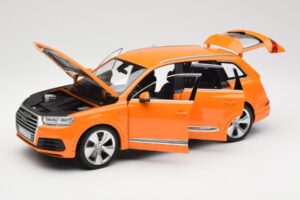 Audi Q7 4M Oranje Metallic Minichamps 1:18 110014004 Metaal — afbeelding 2 van 8