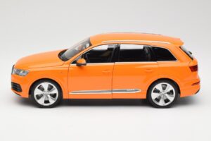 Audi Q7 4M Oranje Metallic Minichamps 1:18 110014004 Metaal — afbeelding 4 van 8
