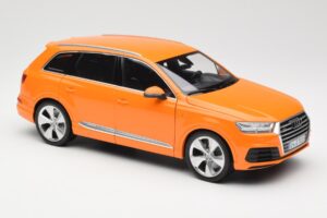 Audi Q7 4M Oranje Metallic Minichamps 1:18 110014004 Metaal — afbeelding 6 van 8