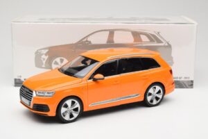 Audi Q7 4M Oranje Metallic Minichamps 1:18 110014004 Metaal — afbeelding 8 van 8