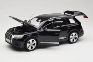 Audi Q7 4M Orca Black Minichamps 1:18 5011407625 Metaal — afbeelding 2 van 8