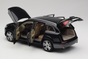 Audi Q7 Zwart Kyosho 1:18 09221BK Metaal — afbeelding 5 van 8