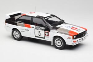 Audi Quattro #5 H. Mikkola / A. Hertz 1000 Lakes Rally 1982 IXO 1:18 18RMC094B Metaal — afbeelding 4 van 6