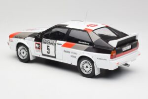 Audi Quattro #5 H. Mikkola / A. Hertz 1000 Lakes Rally 1982 IXO 1:18 18RMC094B Metaal — afbeelding 5 van 6