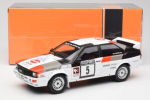 Audi Quattro #5 H. Mikkola / A. Hertz 1000 Lakes Rally 1982 IXO 1:18 18RMC094B Metaal — afbeelding 6 van 6