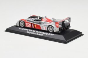 Audi R10 TDI #1 R. Capello / A. McNish / T. Kristensen 24 Hours of Le Mans 2007 Minichamps 1:43 5020700243 Metaal — afbeelding 3 van 4