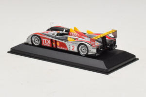 Audi R10 TDI LMP1 #2 R. Capello / T. Kristensen 2007 Minichamps 1:43 400071602 Metaal — afbeelding 3 van 4