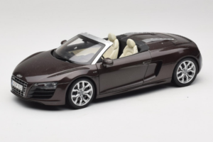 Audi R8 5.2 Spyder Teak Brown Kyosho 1:18 5010918525 Metaal