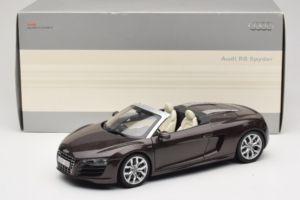 Audi R8 5.2 Spyder Teak Brown Kyosho 1:18 5010918525 Metaal — afbeelding 8 van 8