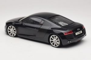 Audi R8 Zwart Kyosho 1:18 09213BK Metaal — afbeelding 7 van 8