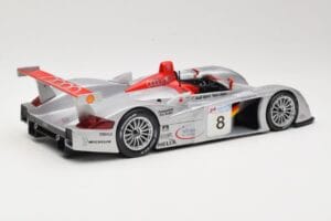 Audi R8 LMP900 #8 Audi Sport Team Joest F. Biela / E. Pirro / T. Kristensen 24 Hours of Le Mans 2000 Maisto 1:18 38899 Metaal — afbeelding 2 van 6