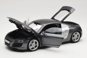 Audi R8 Type 42 4.2 Daytona Grey Kyosho 1:18 5010618425 Metaal — afbeelding 2 van 8