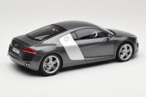 Audi R8 Type 42 4.2 Daytona Grey Kyosho 1:18 5010618425 Metaal — afbeelding 3 van 8